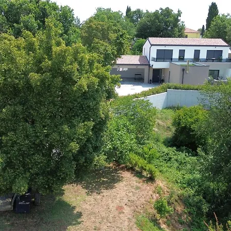 Boni Domini Villa