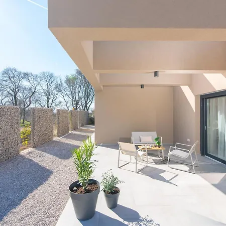 Boni Domini Villa *